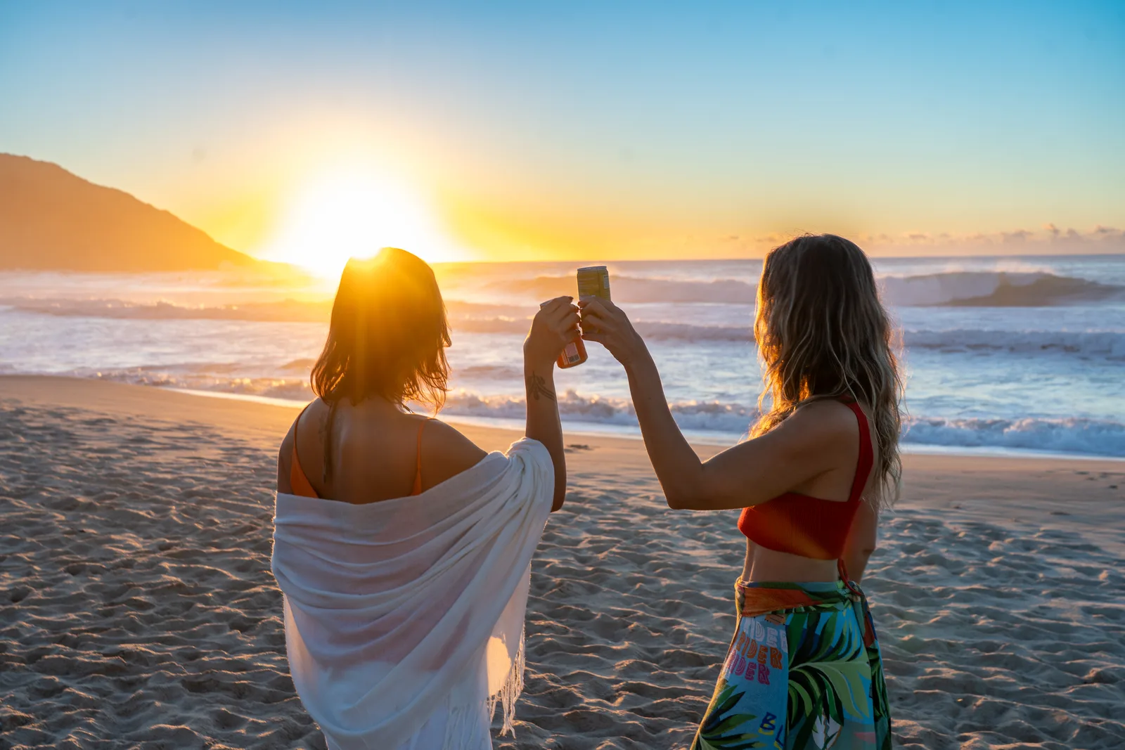 Pôr do sol na praia de Garopaba com Bubble Bliss